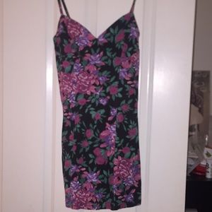 Fitted floral minidress
